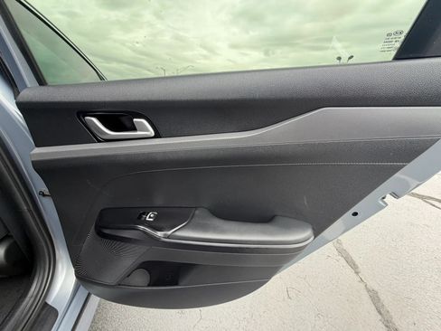 Used 2021 Kia K5 LXS FWD image 17