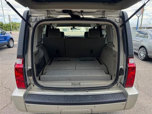 Used 2007 Jeep Commander Sport RWD image 19