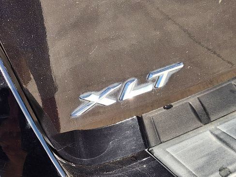 Used 2020 Ford Explorer XLT RWD image 14