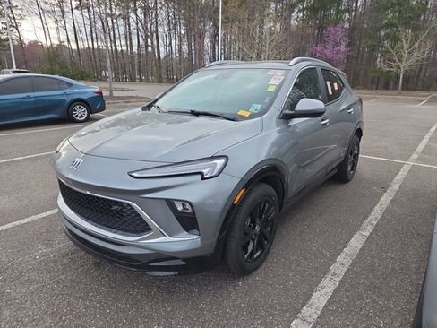 Used 2024 Buick Encore GX Sport Touring w/ Comfort Package image 7