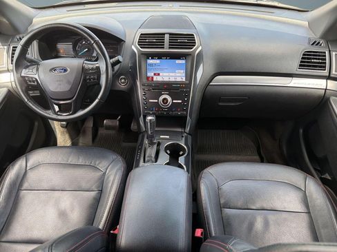 Used 2018 Ford Explorer Sport w/ Equipment Group 401A AWD/4WD image 15