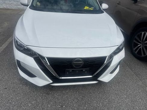 Used 2020 Nissan Sentra SV FWD image 3