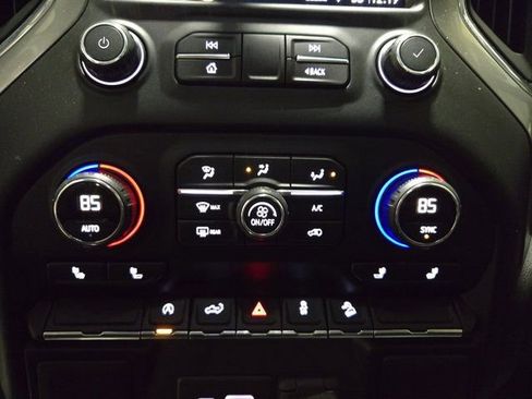 Used 2019 Chevrolet Silverado 1500 LT w/ All-Star Edition image 24