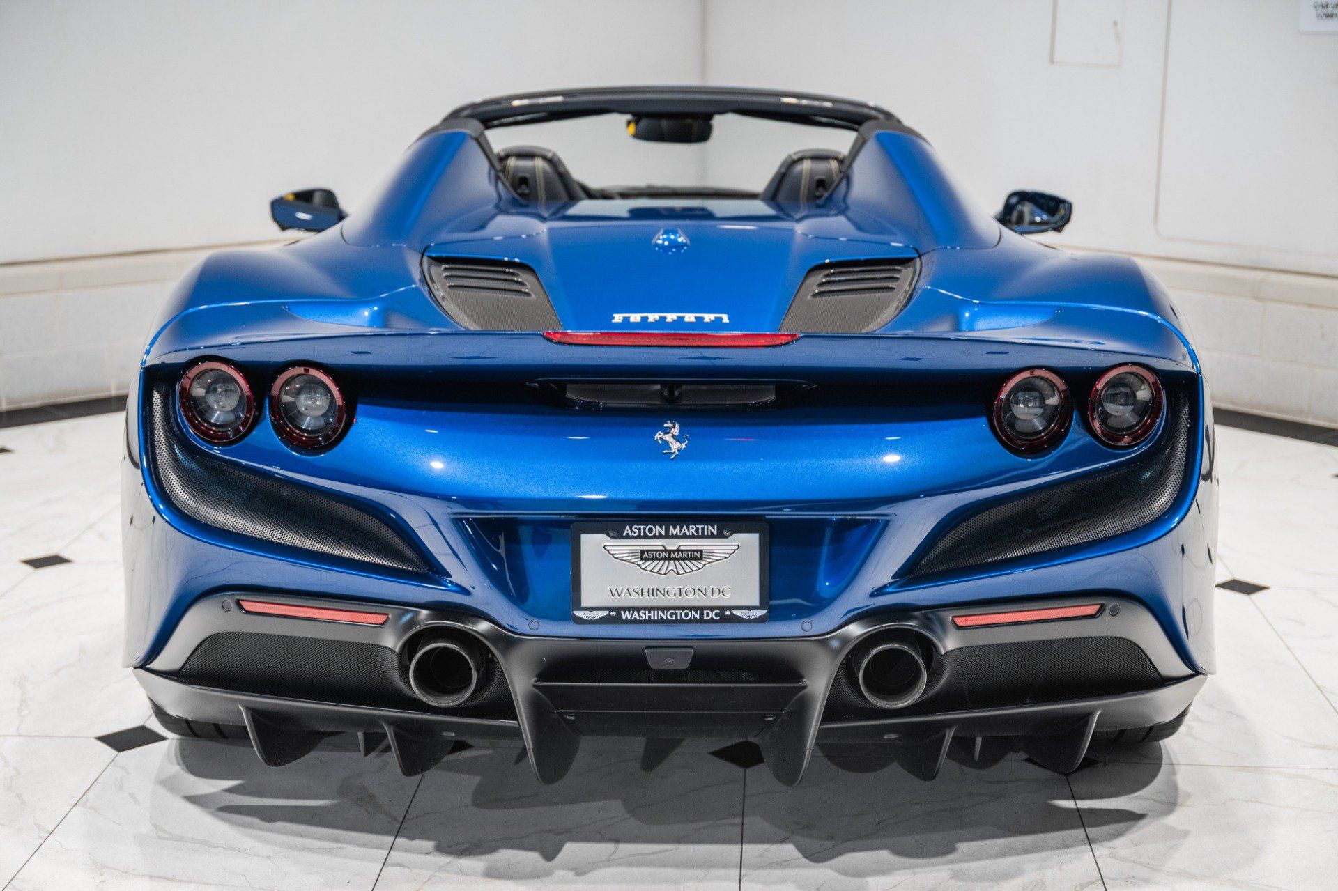 Used 2023 Ferrari F8 Tributo RWD image 8