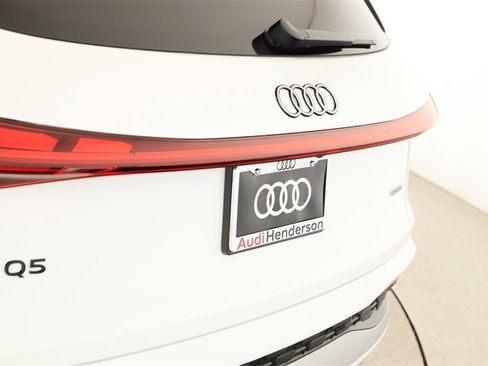 New 2025 Audi Q5 Prestige image 29
