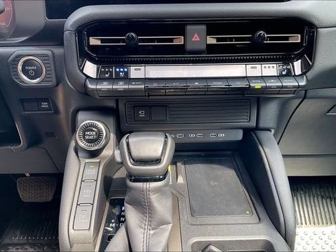 Used 2024 Toyota Land Cruiser AWD/4WD image 33