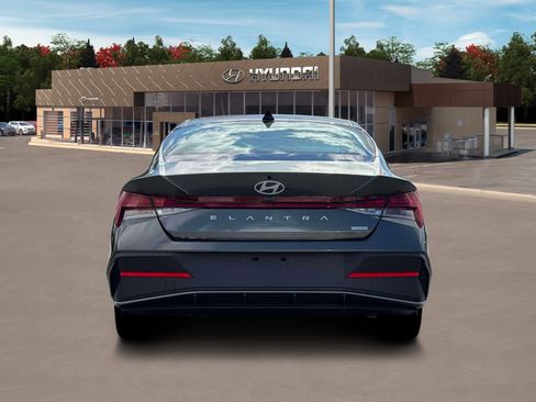 New 2026 Hyundai Elantra Hybrid w/ Cargo Package FWD image 6