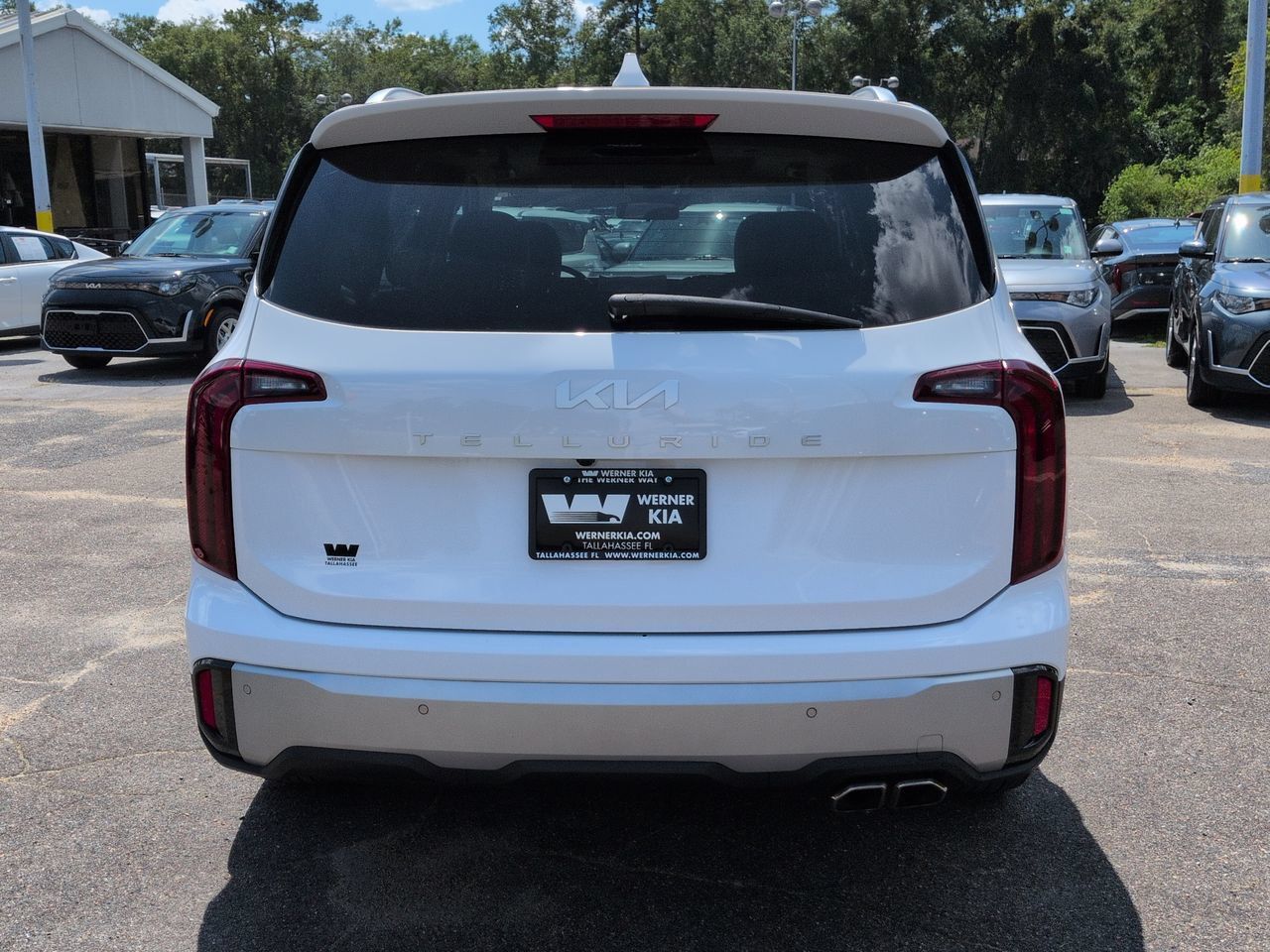 Used 2024 Kia Telluride S w/ S Sunroof Package FWD image 6