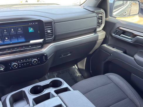 Used 2024 Chevrolet Silverado 1500 LT RWD image 28