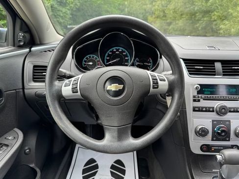 Used 2009 Chevrolet Malibu LT FWD image 21