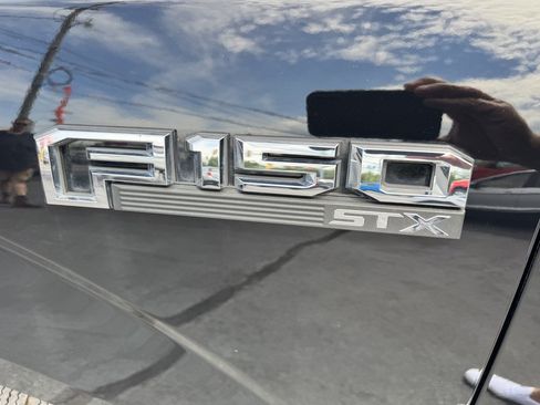 Used 2018 Ford F150 XL w/ Equipment Group 101A Mid AWD/4WD image 8