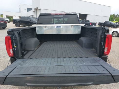 Used 2019 GMC Sierra 1500 Denali w/ Denali Ultimate Package AWD/4WD image 14