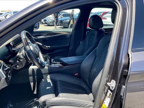 Used 2023 BMW 530e w/ M Sport Package RWD image 22