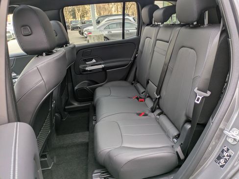 New 2026 Mercedes-Benz GLB 250 4MATIC image 16