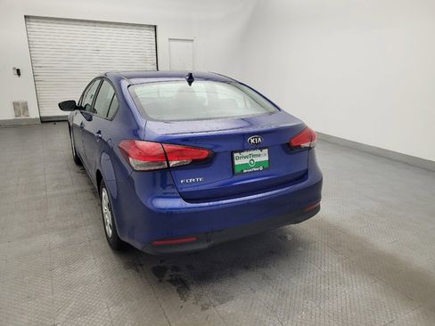 Used 2017 Kia Forte LX FWD image 6