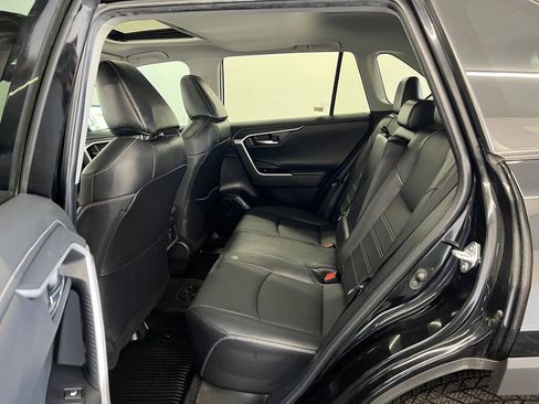 Used 2022 Toyota RAV4 Limited AWD/4WD image 12