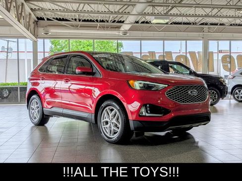 Used 2024 Ford Edge SEL w/ Convenience Package AWD/4WD image 2