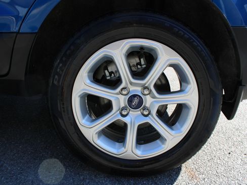 Used 2020 Ford EcoSport SE w/ SE Convenience Package image 10