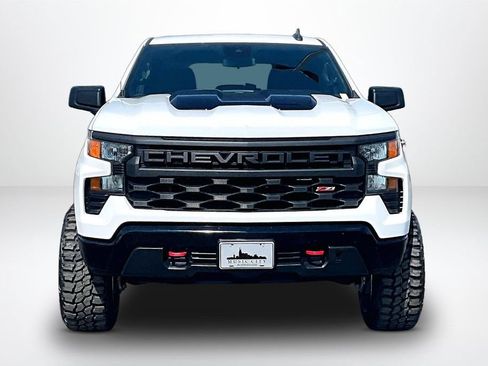 Used 2022 Chevrolet Silverado 1500 Custom Trail Boss w/ LPO, Dark Essentials Package AWD/4WD image 2