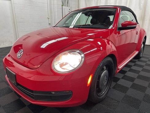 Used 2016 Volkswagen Beetle 1.8T S image 4