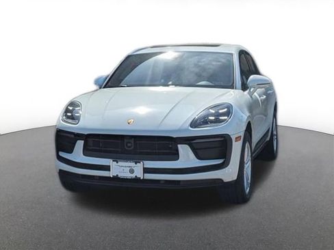 Used 2026 Porsche Macan AWD/4WD image 1