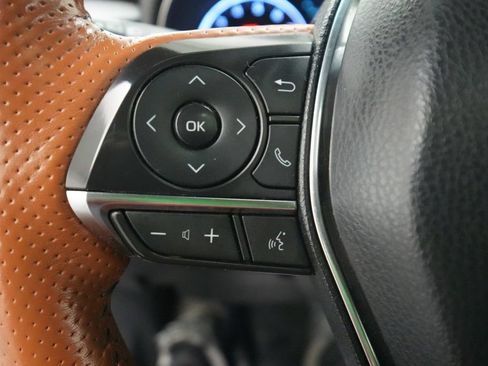 Used 2019 Toyota Avalon Limited FWD image 36