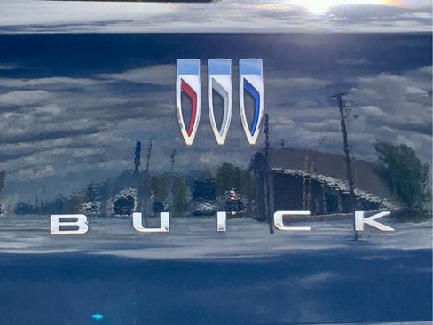 Used 2024 Buick Encore GX Sport Touring AWD/4WD image 17