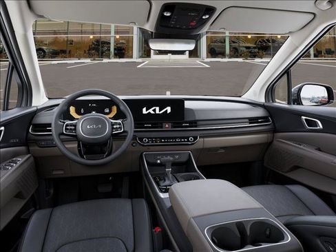 Used 2026 Kia Carnival EX FWD image 14