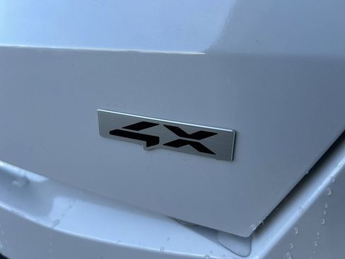 New 2026 Kia Sorento S w/ S Panoramic Sunroof Package image 8