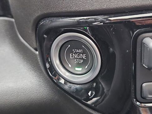 Used 2025 Chevrolet Silverado 1500 RST image 17