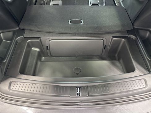 New 2025 Jeep Grand Cherokee L Limited w/ Black Appearance Package image 43