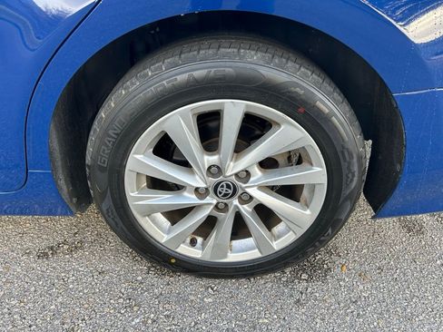 Used 2023 Toyota Camry LE image 9