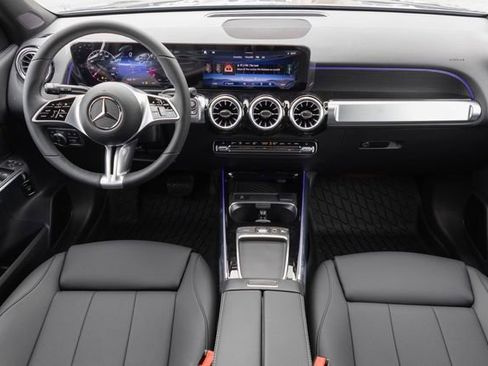 New 2026 Mercedes-Benz GLB 250 4MATIC image 22