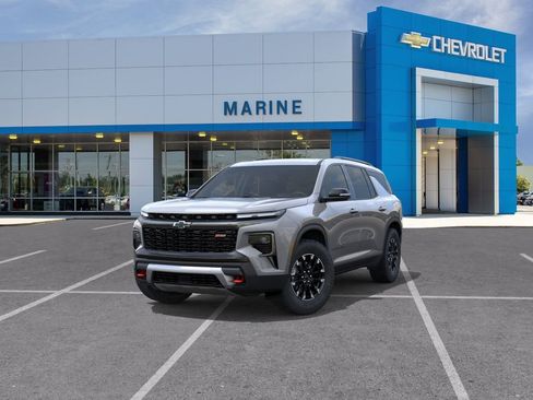 New 2026 Chevrolet Traverse Z71 w/ Enhanced Driving Package AWD/4WD image 8
