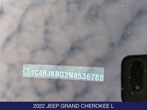 Used 2022 Jeep Grand Cherokee L Limited AWD/4WD image 29