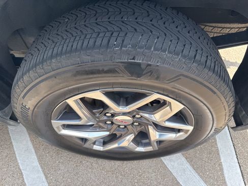 Used 2024 GMC Sierra 1500 SLT w/ SLT Premium Plus Package image 3