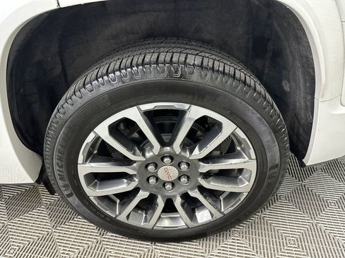 Used 2020 GMC Acadia Denali w/ Technology Package image 24