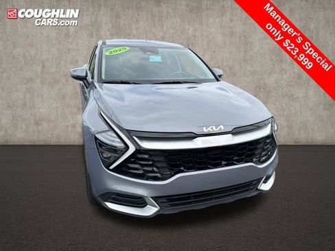 Used 2025 Kia Sportage EX FWD image 7