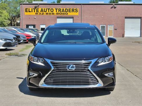 Used 2017 Lexus ES 350 image 4