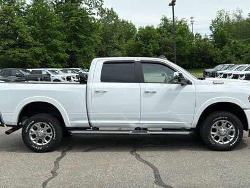 Used 2022 RAM 2500 Laramie AWD/4WD image 5