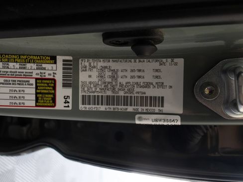 Used 2023 Toyota Tacoma TRD Off-Road AWD/4WD image 34