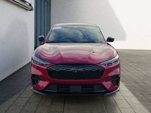 Certified 2025 Ford Mustang Mach-E GT image 8