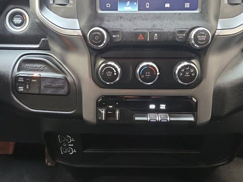 Used 2024 RAM 2500 Big Horn image 21