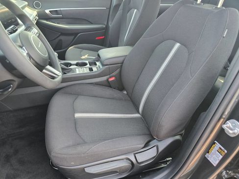 Used 2025 Hyundai Sonata SE FWD image 20