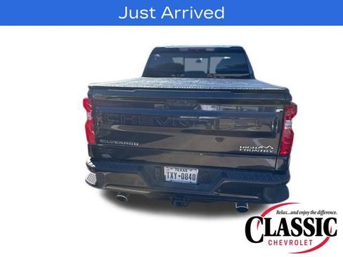 Used 2024 Chevrolet Silverado 1500 High Country w/ High Country Premium Package image 27