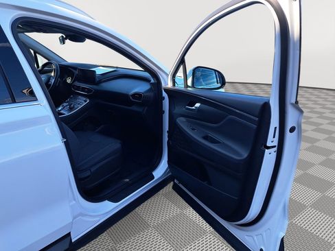 Used 2023 Hyundai Santa Fe SEL image 17