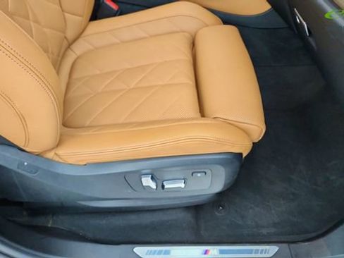 Used 2023 BMW X5 xDrive40i w/ M Sport Package AWD/4WD image 22