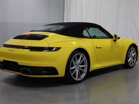 Certified 2022 Porsche 911 Carrera image 9