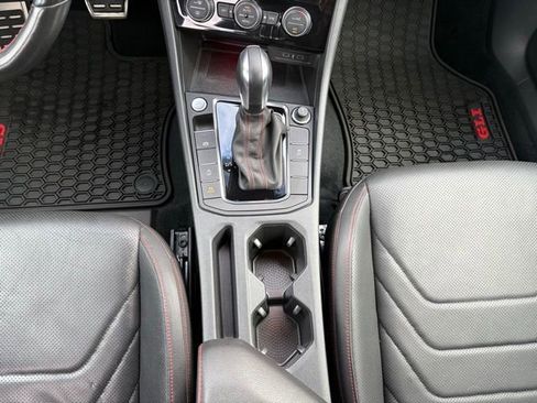 Used 2021 Volkswagen Jetta GLI Autobahn image 19