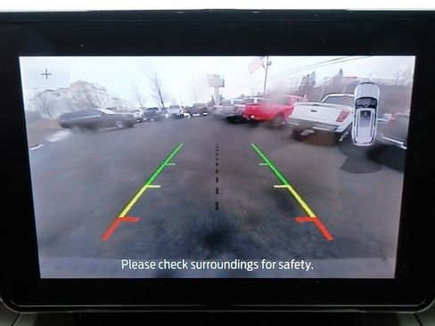 Used 2022 Ford Explorer XLT w/ Equipment Group 202A image 27